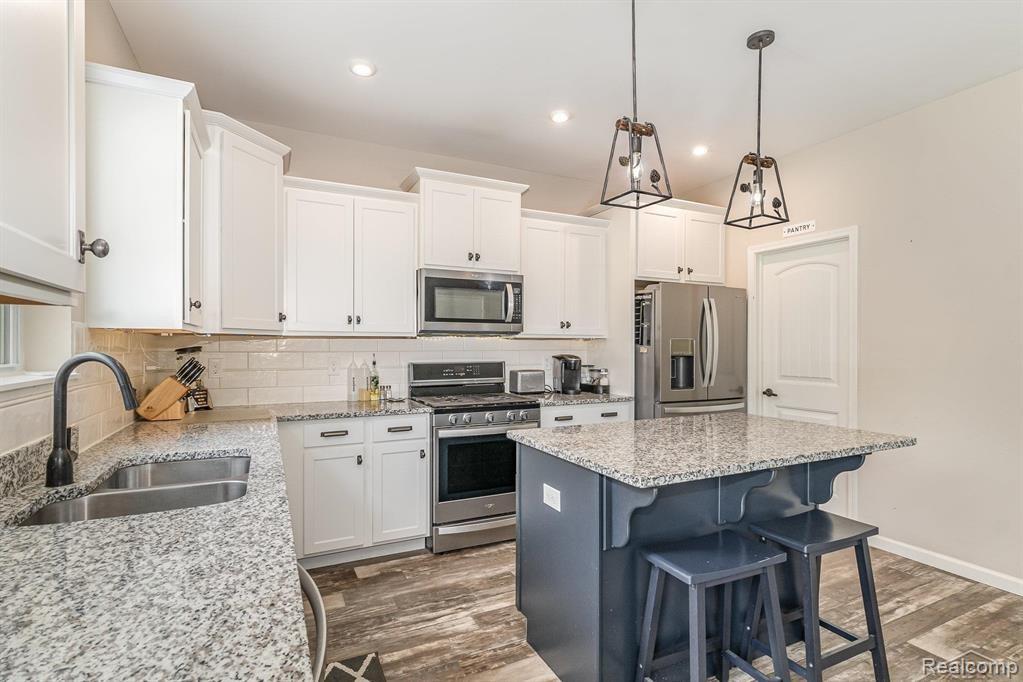 7302 Geraldine Circle, Swartz Creek, MI 48473 — Photo 11