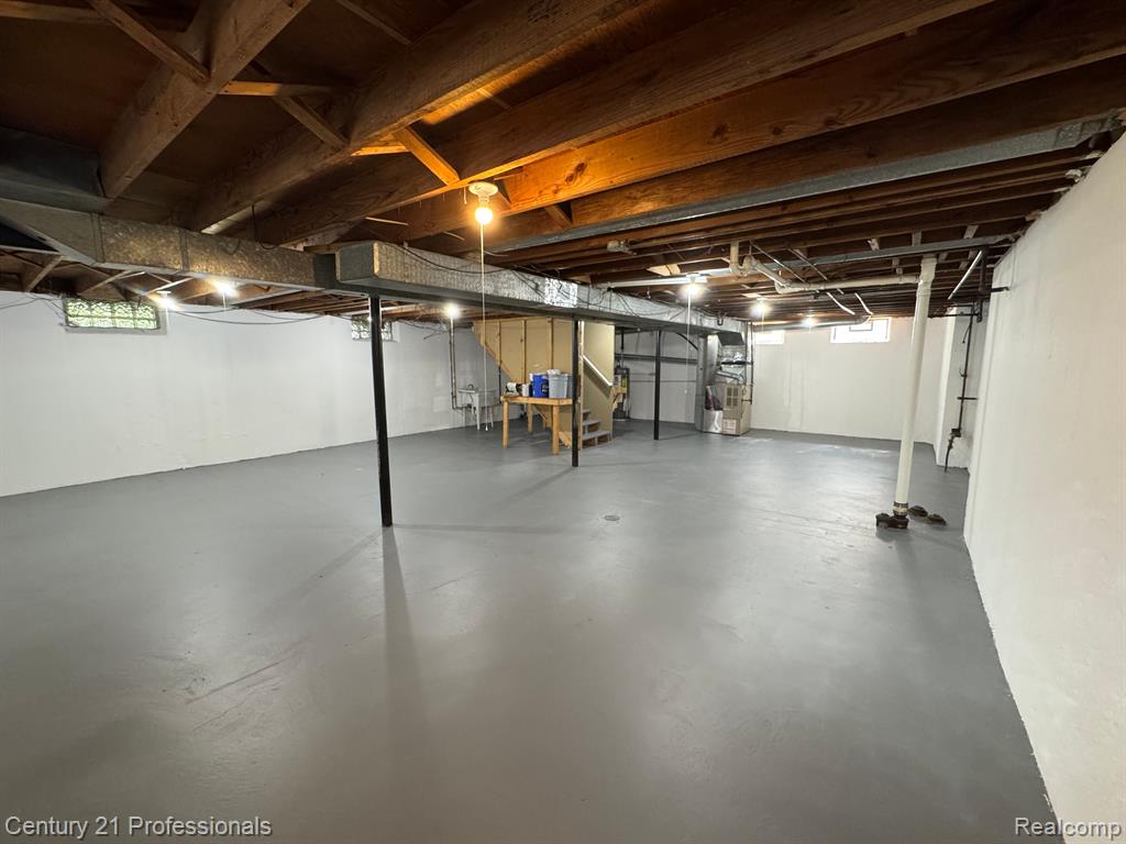 6908 BURNLY Street, Garden City, MI — Photo 23