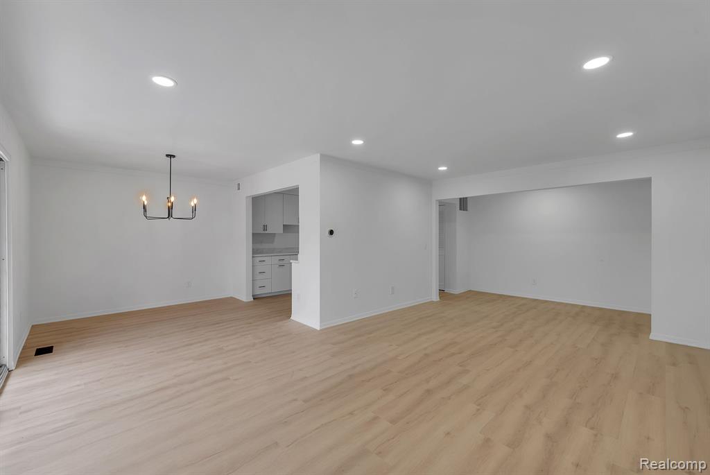 408 Fox Hills #A5 Drive S, Bloomfield Hills, MI 48304 — Photo 17