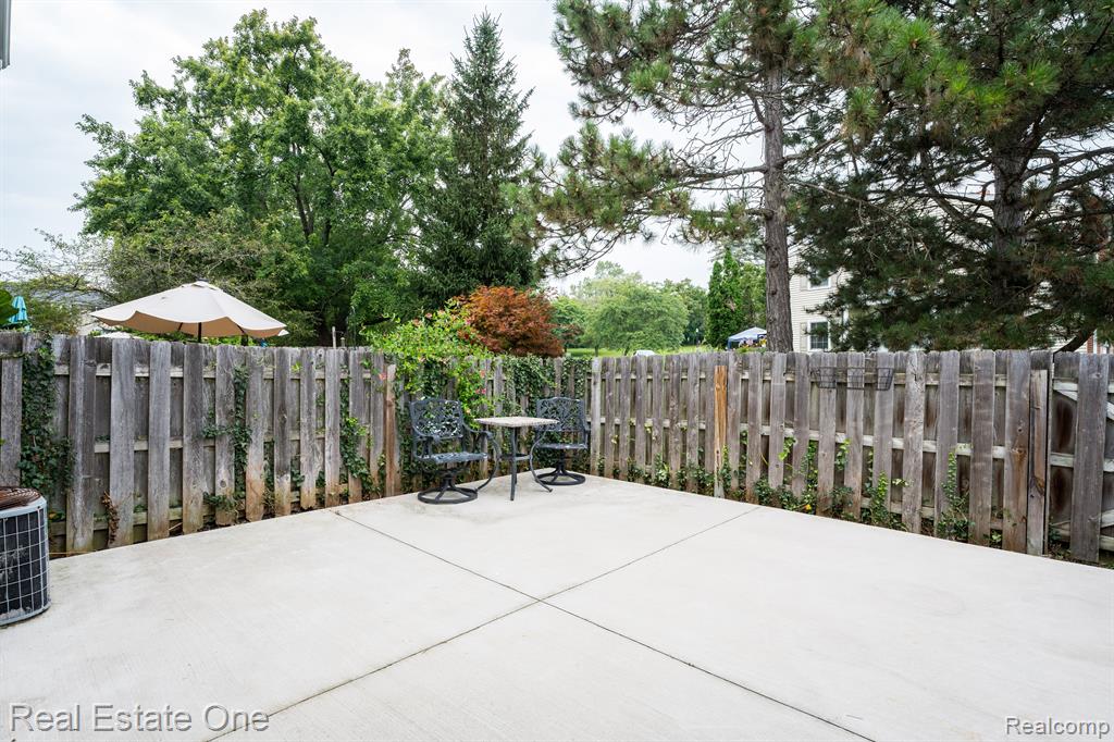 42500 LAKE SUCCESS Drive, Northville, MI 48167 — Photo 26
