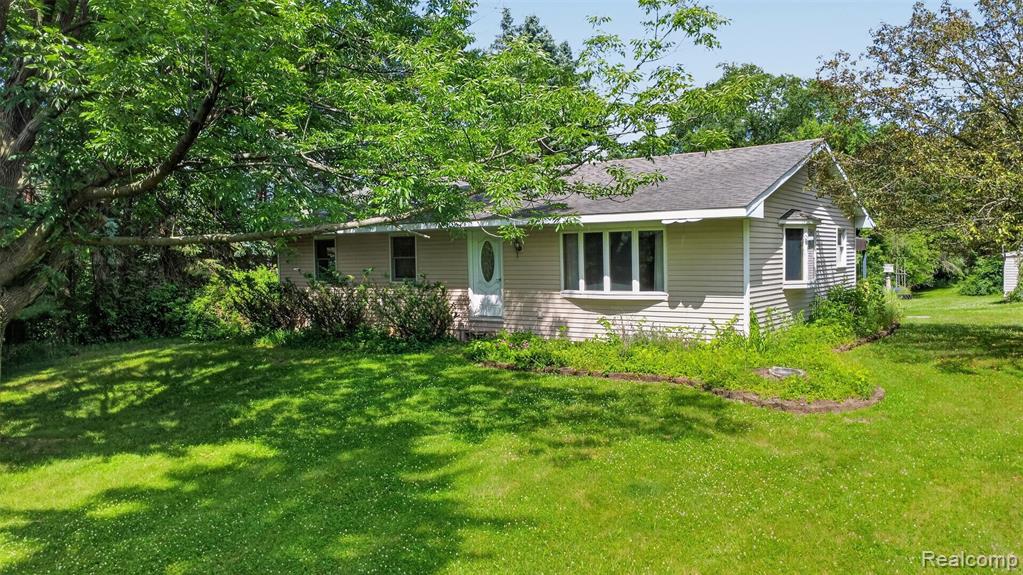 4675 Diehl Road, Metamora, MI 48455 — Photo 2