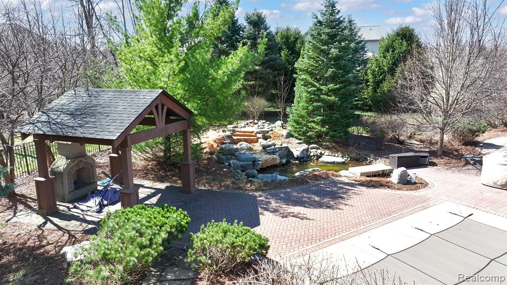7286 Brentwood Court, Ypsilanti, MI 48198 — Photo 12