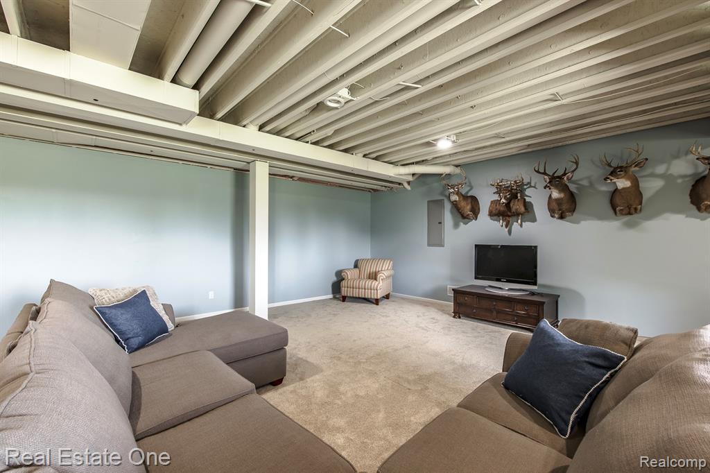 26164 International Drive Drive, South Lyon, MI 48178 — Photo 43
