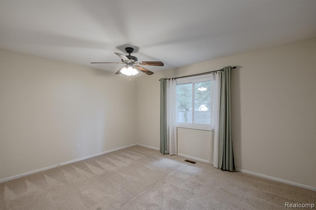 1665 Rosedale Street, West Bloomfield, MI 48324 — Photo 14
