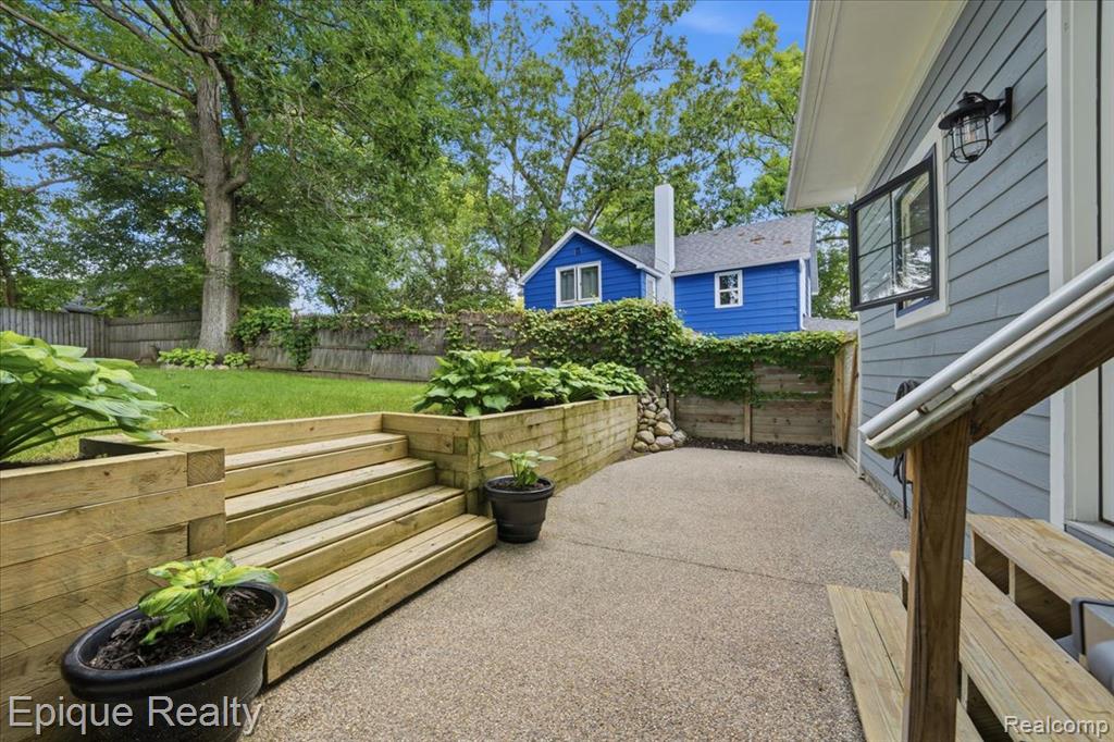 114 Bellevue Avenue, Lake Orion, MI 48362 — Photo 64