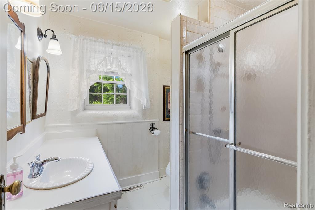 7447 Russell Street, Davison, MI 48423 — Photo 19