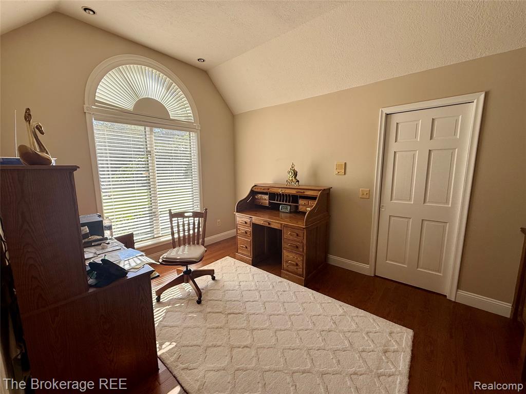 12088 Pinebrook Lane, South Lyon, MI 48178 — Photo 18