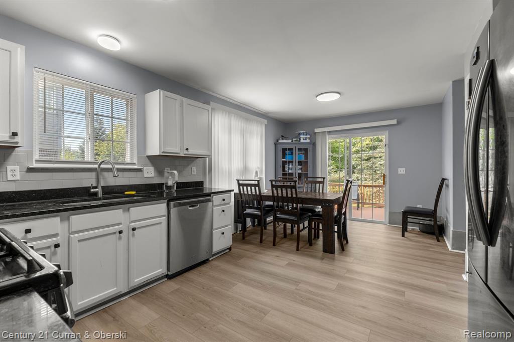 3880 BRIGHTON Lane, Canton, MI 48188 — Photo 18