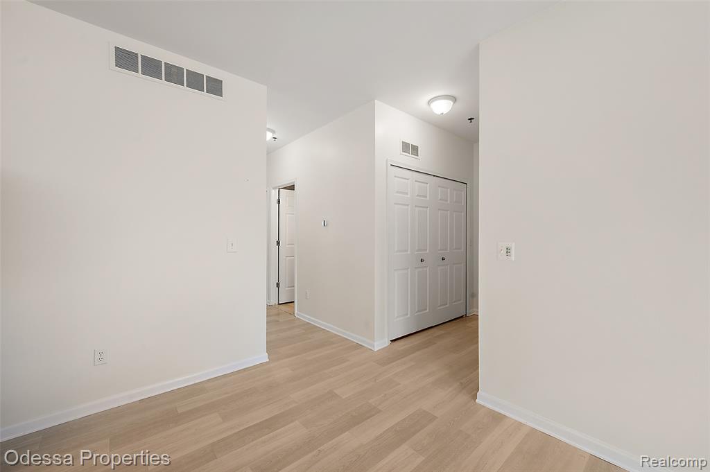 43103 Strand Drive, Sterling Heights, MI 48313 — Photo 10