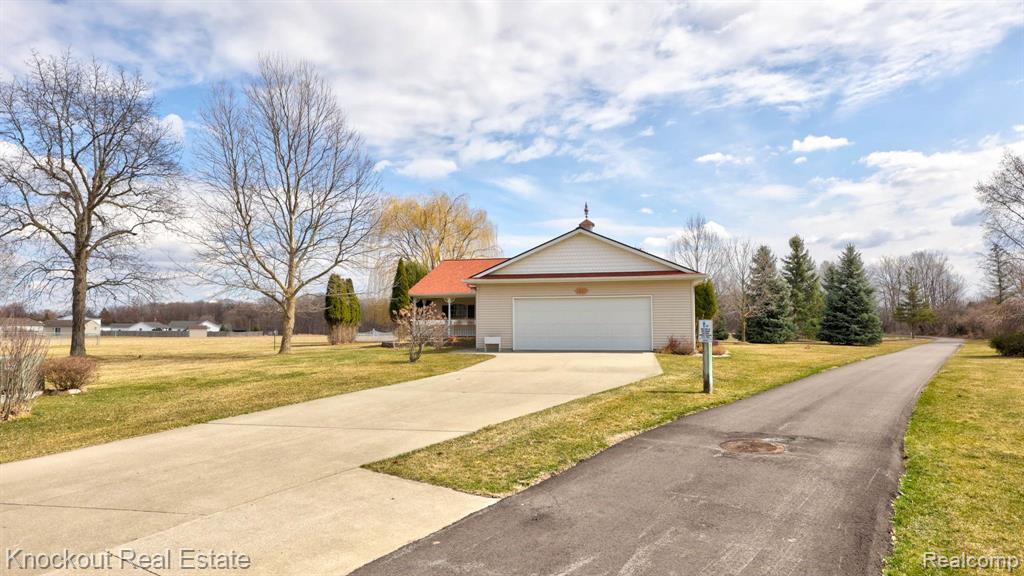 4887 CANTERBURY, Vassar, MI 48768 — Photo 53