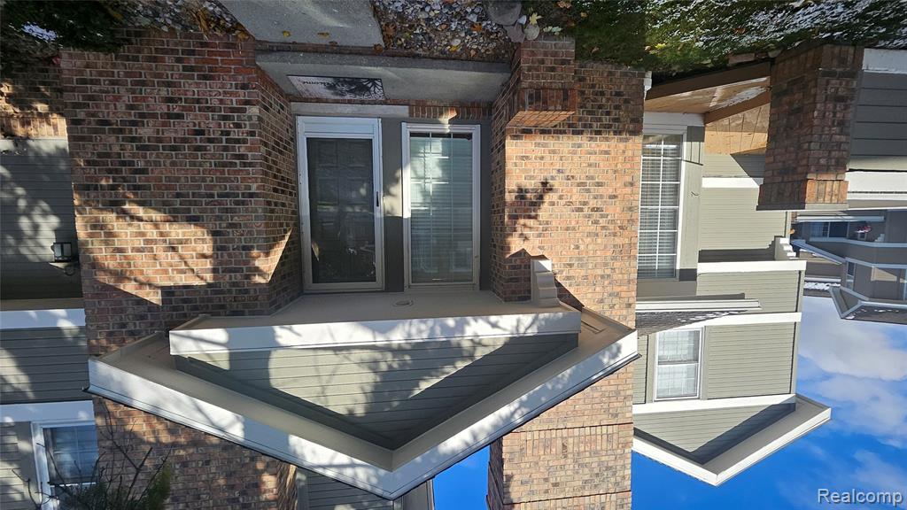 6616 Embers Court, West Bloomfield, MI — Photo 2