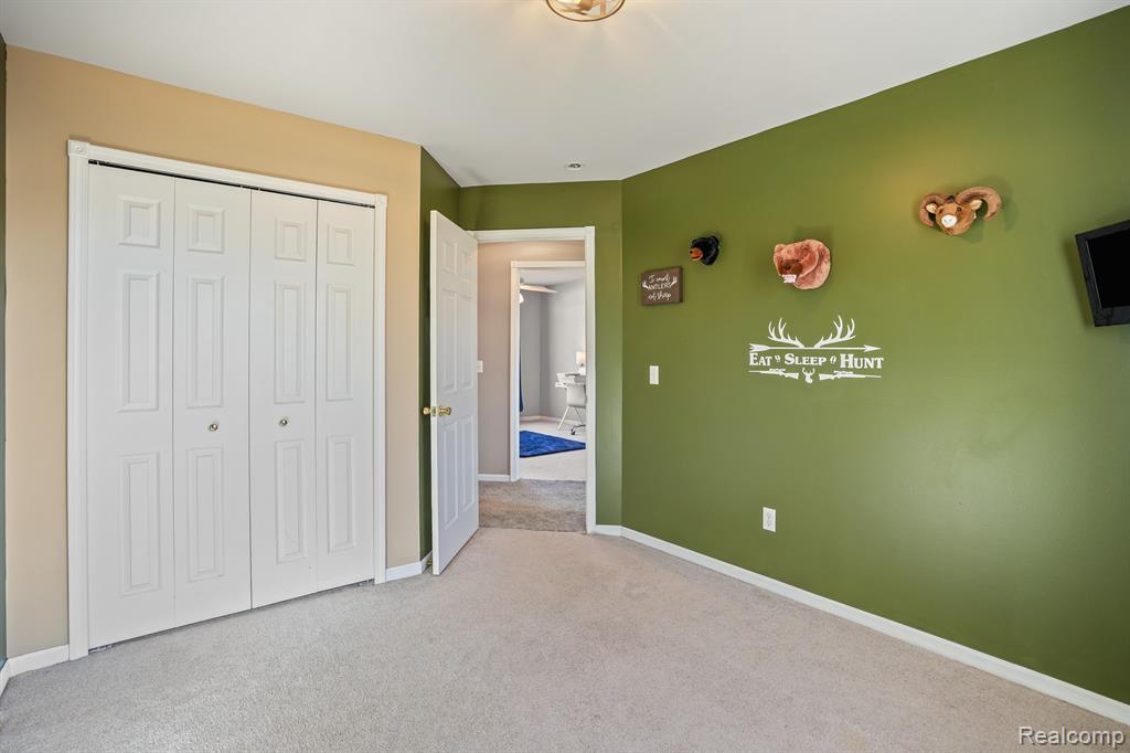 5124 HICKORY Trail, Grand Blanc, MI 48439 — Photo 34