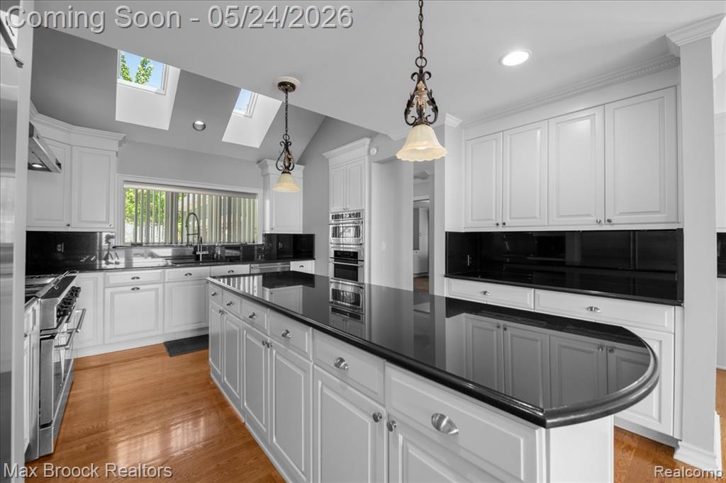 32630 JEFFERSON Avenue, Saint Clair Shores, MI 48082 — Photo 14