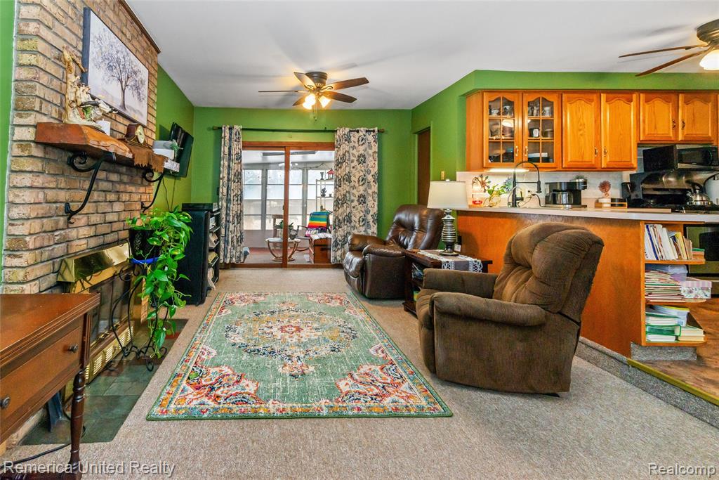 11043 Hamburg Road, Whitmore Lake, MI 48189 — Photo 23