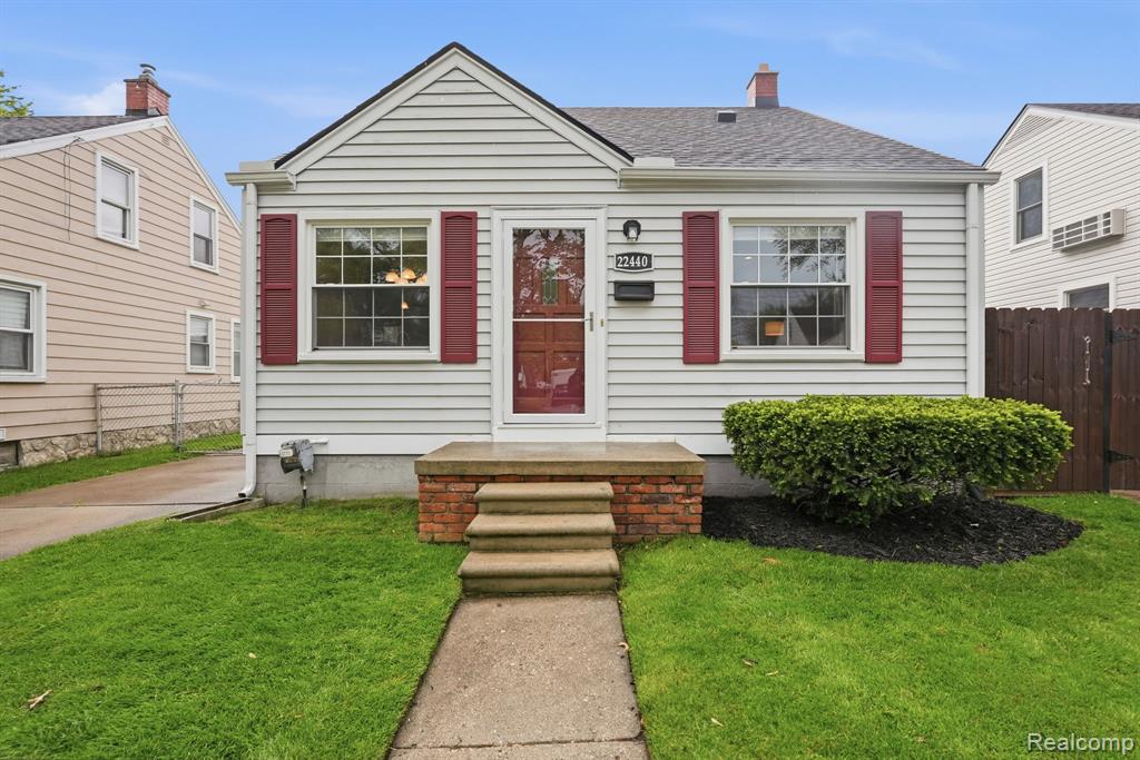 22440 California Street, Saint Clair Shores, MI 48080 — front exterior