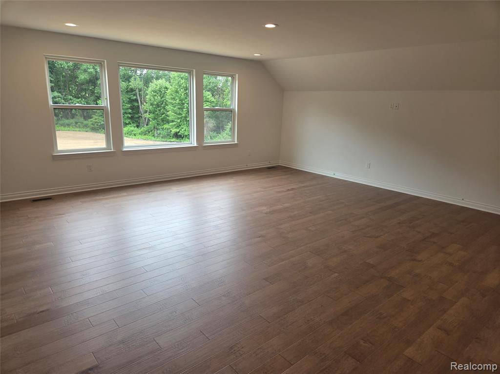 60671 TOWN SQUARE Street, New Hudson, MI 48165 — Photo 32
