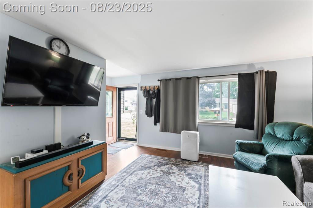 5443 Mancelona Drive, Grand Blanc, MI 48439 — Photo 4