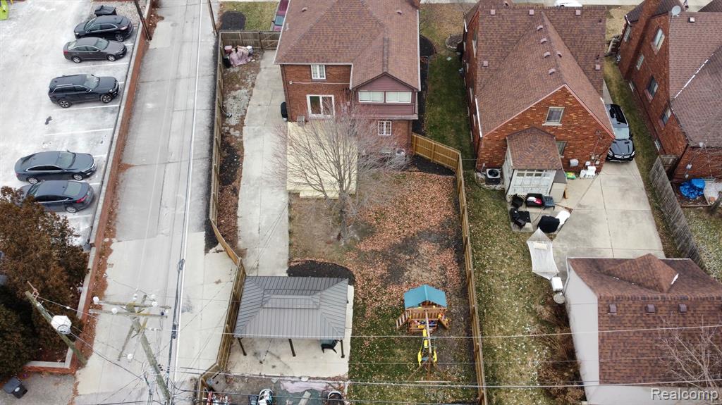 479 CLOVERLY Road, Grosse Pointe Farms, MI 48236 — Photo 30