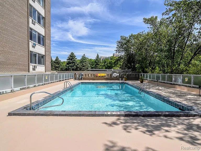 1050 Wall Street, 2E, Ann Arbor, MI 48105 — Photo 25