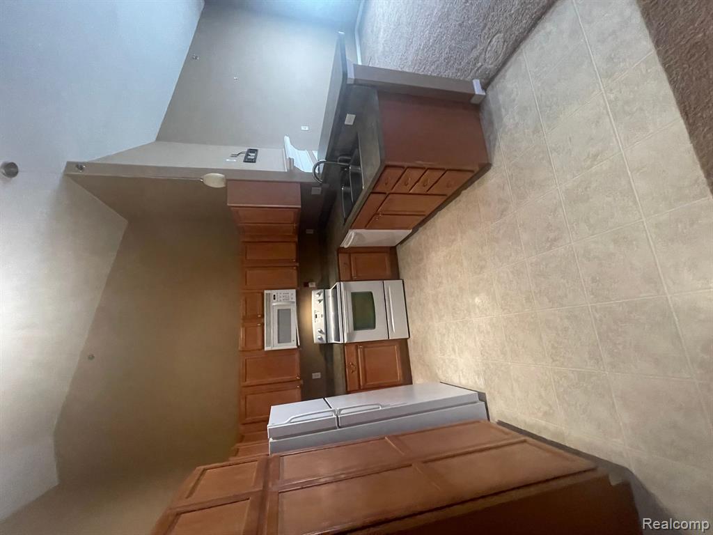 43054 STRAND Drive, Sterling Heights, MI 48313 — Photo 36