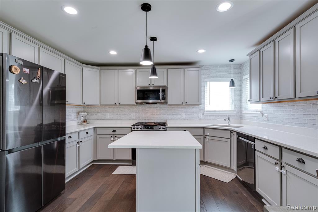 569 Pattan Drive, Wixom, MI 48393 — Photo 14