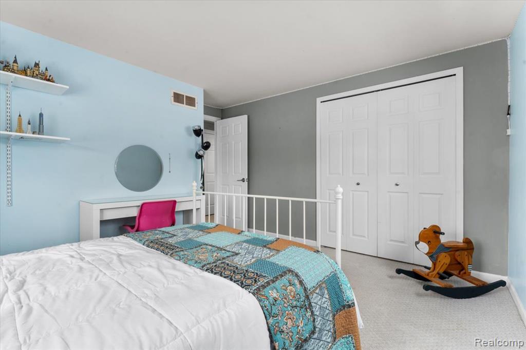 21301 E Glen Haven Circle, Northville, MI, 48167