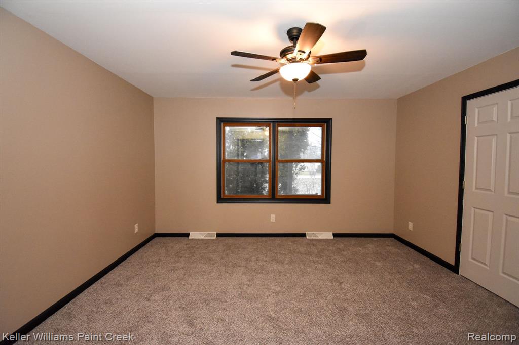 10110 SMITHS CREEK Road, Wales, MI — Photo 21