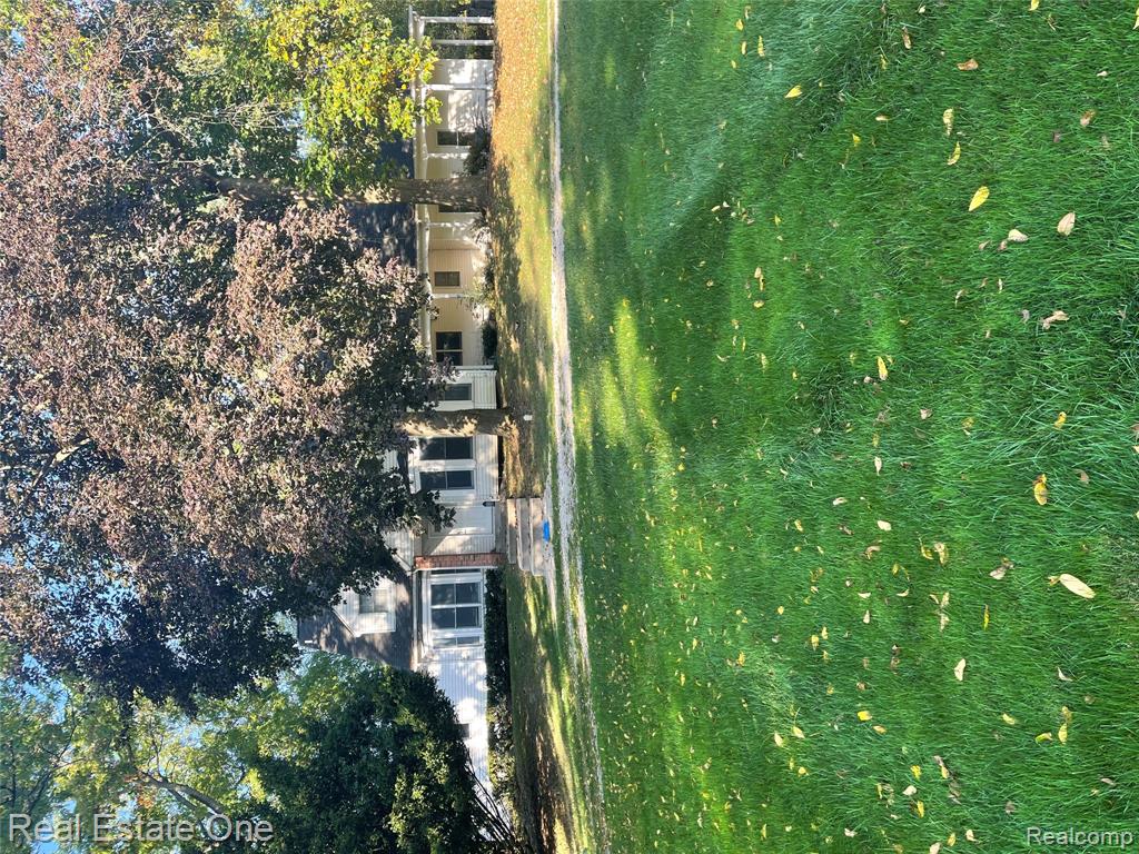 5840 Inkster Rd plus vacant lot Road, West Bloomfield, MI 48323