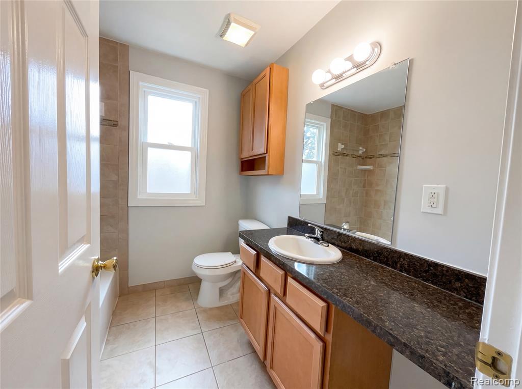 15802 Woodworth, Redford, MI 48239 — Photo 9