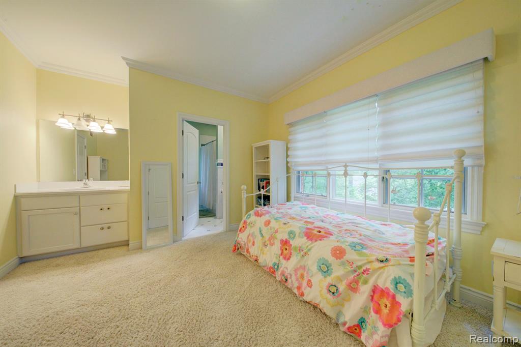 5718 EVERGREEN, Howell, MI 48855 — Photo 26