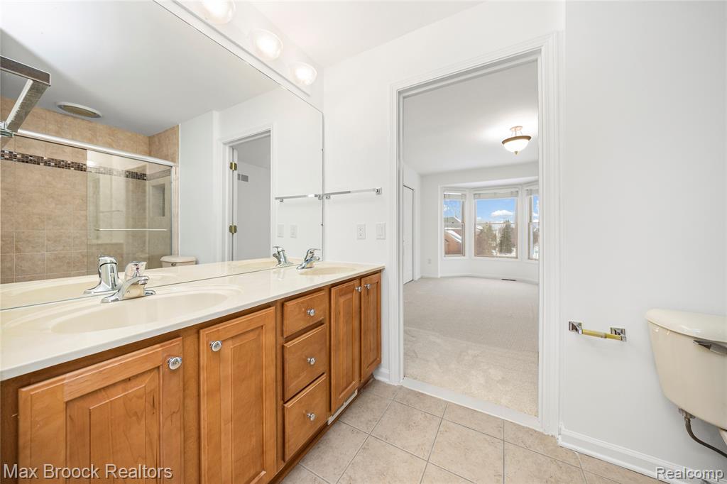 6901 Reed Court, West Bloomfield, MI — Photo 38