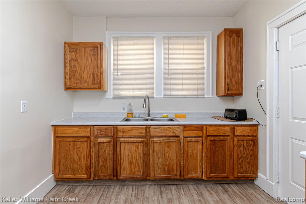 215 Winona Street, Highland Park, MI 48203 — Photo 12
