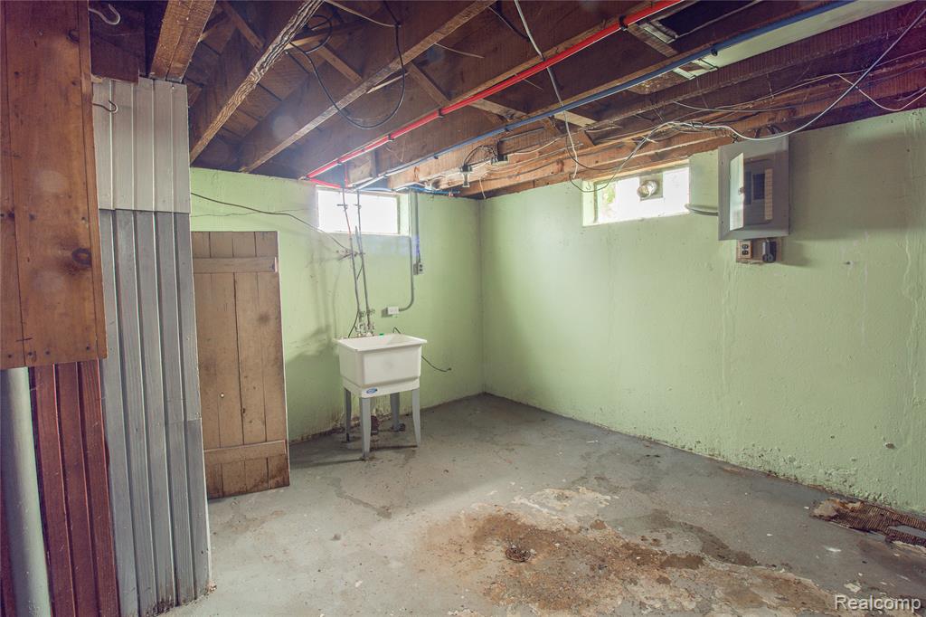 18217 Archdale Street, Detroit, MI 48235 — Photo 19