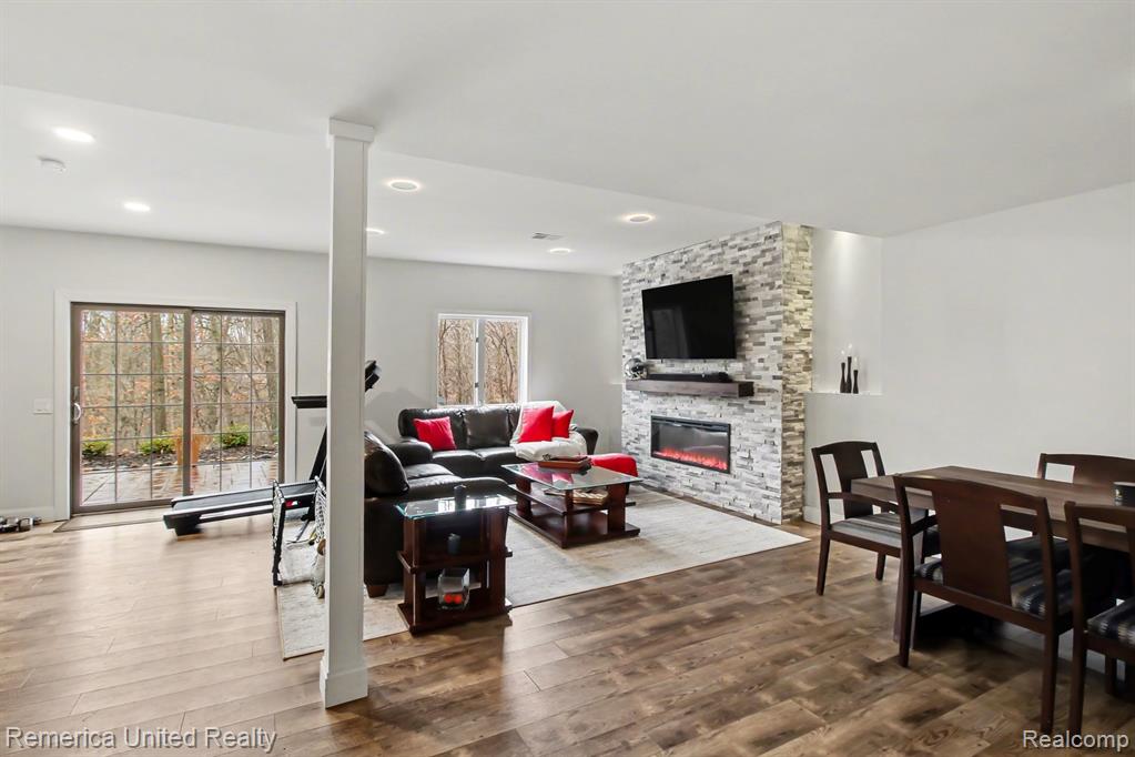 7719 PARTRIDGE HILL Drive, Brighton, MI 48116 — Photo 13