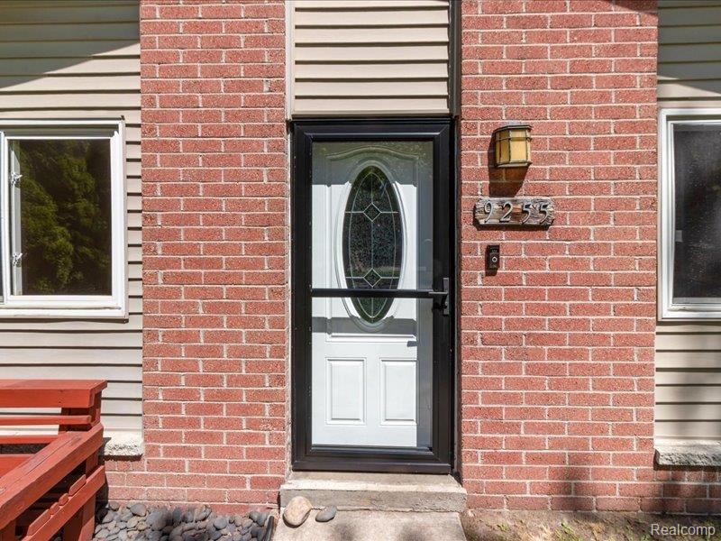 9255 Sylvia Street, Taylor, MI 48180 — Photo 8