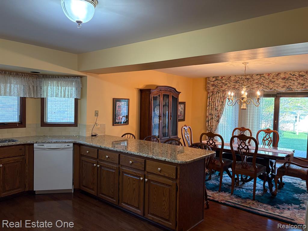 39858 Wilmette Drive Drive, Sterling Heights, MI 48313 — Photo 20