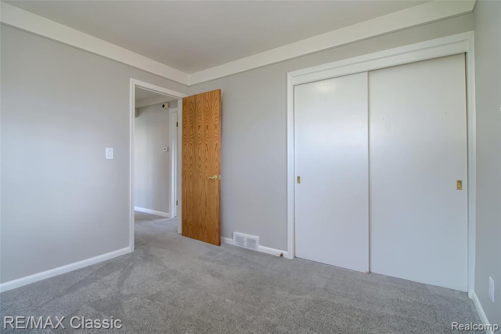 5155 Daron Lane, West Bloomfield, MI 48324 — Photo 16