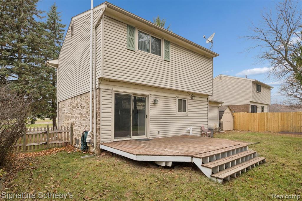 4254 Halkirk Drive, Waterford, MI — Photo 33