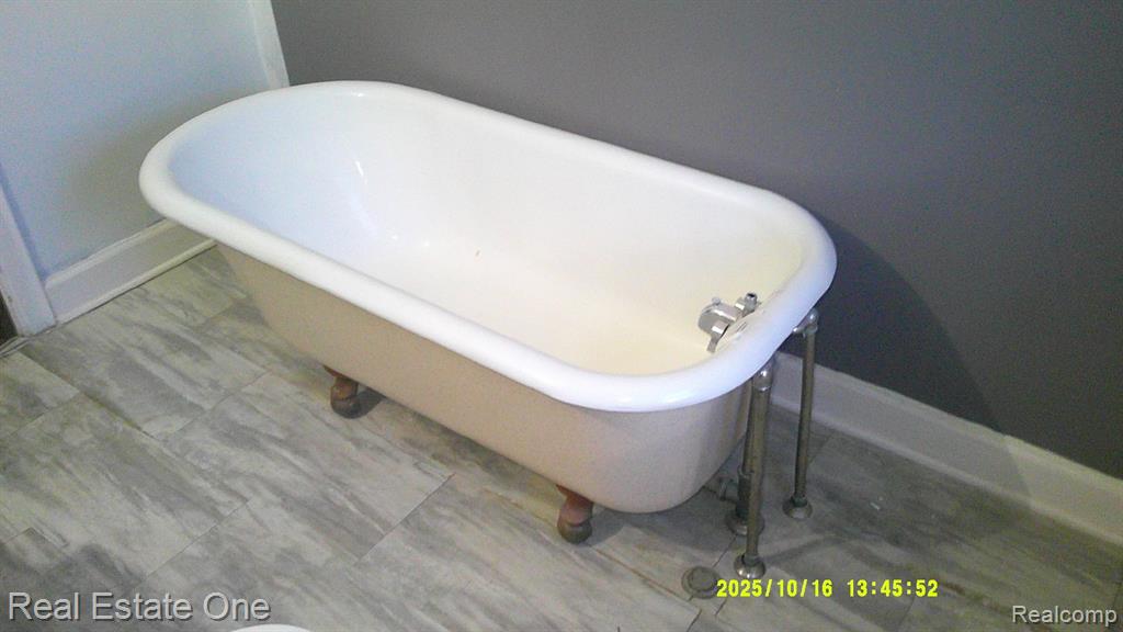 18405 Wildemere Street, Detroit, MI 48221 — Photo 29