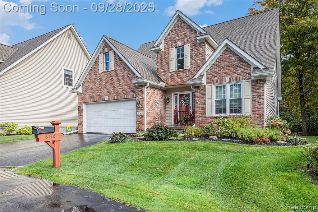6138 Natures Cove, Grand Blanc, MI 48439 — front exterior