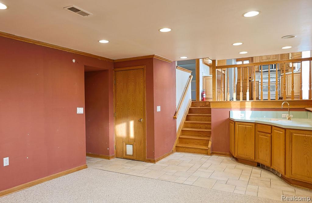 43428 Hartwick Drive, Sterling Heights, MI 48313 — Photo 34