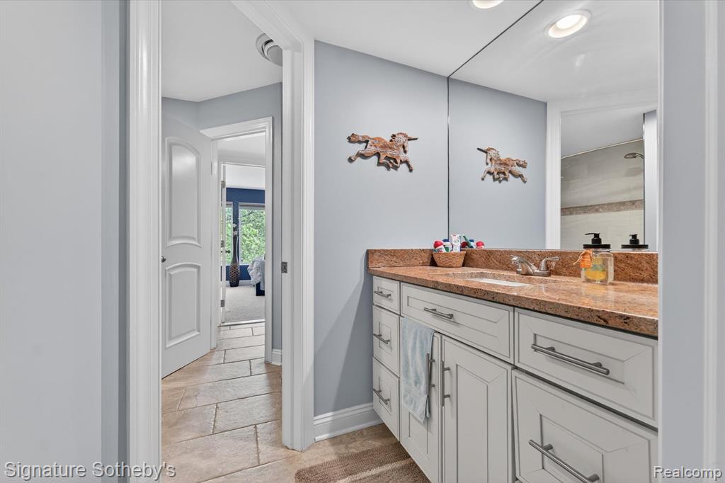 30650 Lahser Road, Beverly Hills, MI 48025 — Photo 34
