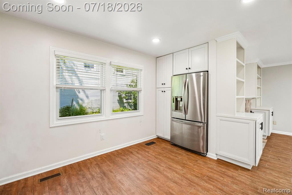 4855 Butler Drive, Troy, MI 48085 — Photo 14