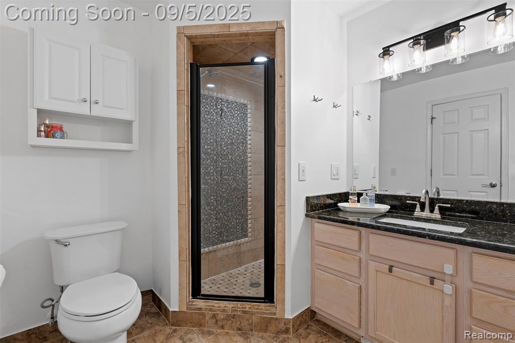 45339 Diamond Pond Drive, Macomb, MI 48044 — Photo 18