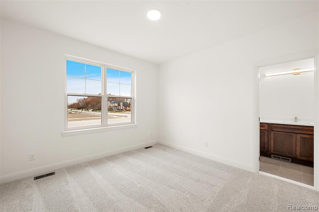 28324 Nadia Lane, New Baltimore, MI 48047 — Photo 40