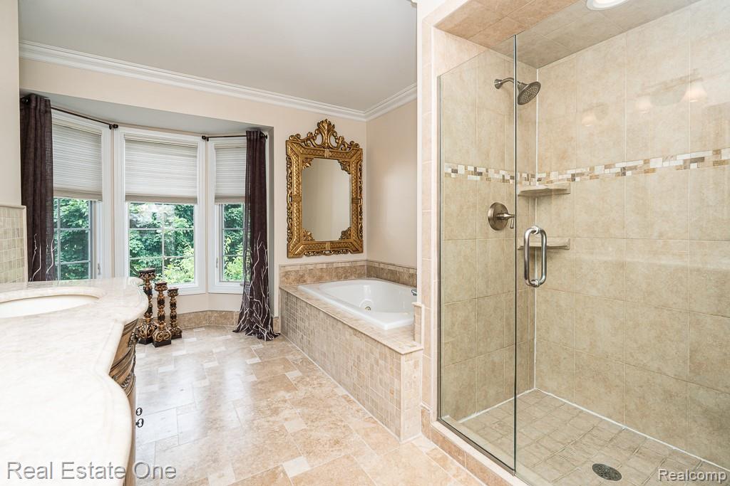 6595 Edith Court, Troy, MI 48085 — Photo 39