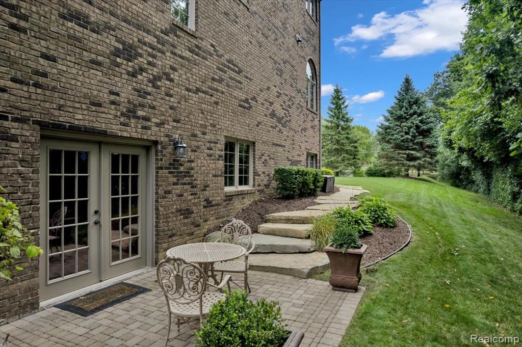 54159 DEER RIDGE Court, Rochester, MI 48307 — Photo 49