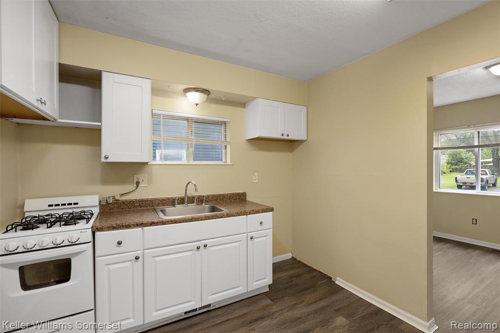 7067 Studebaker Avenue, Warren, MI 48091 — Photo 9