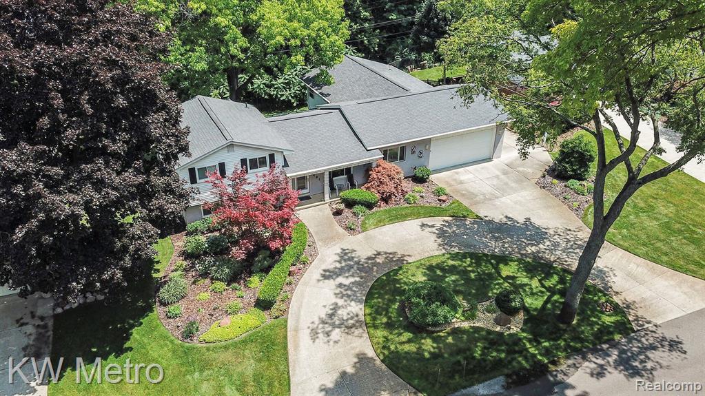 4491 DECKERLAND Street, West Bloomfield, MI 48323 — Photo 31