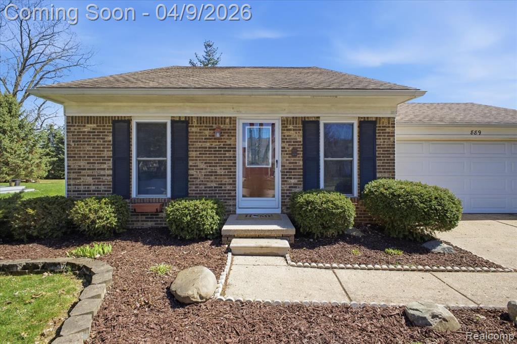 889 Hadley Road, Rochester Hills, MI 48333 — Photo 5